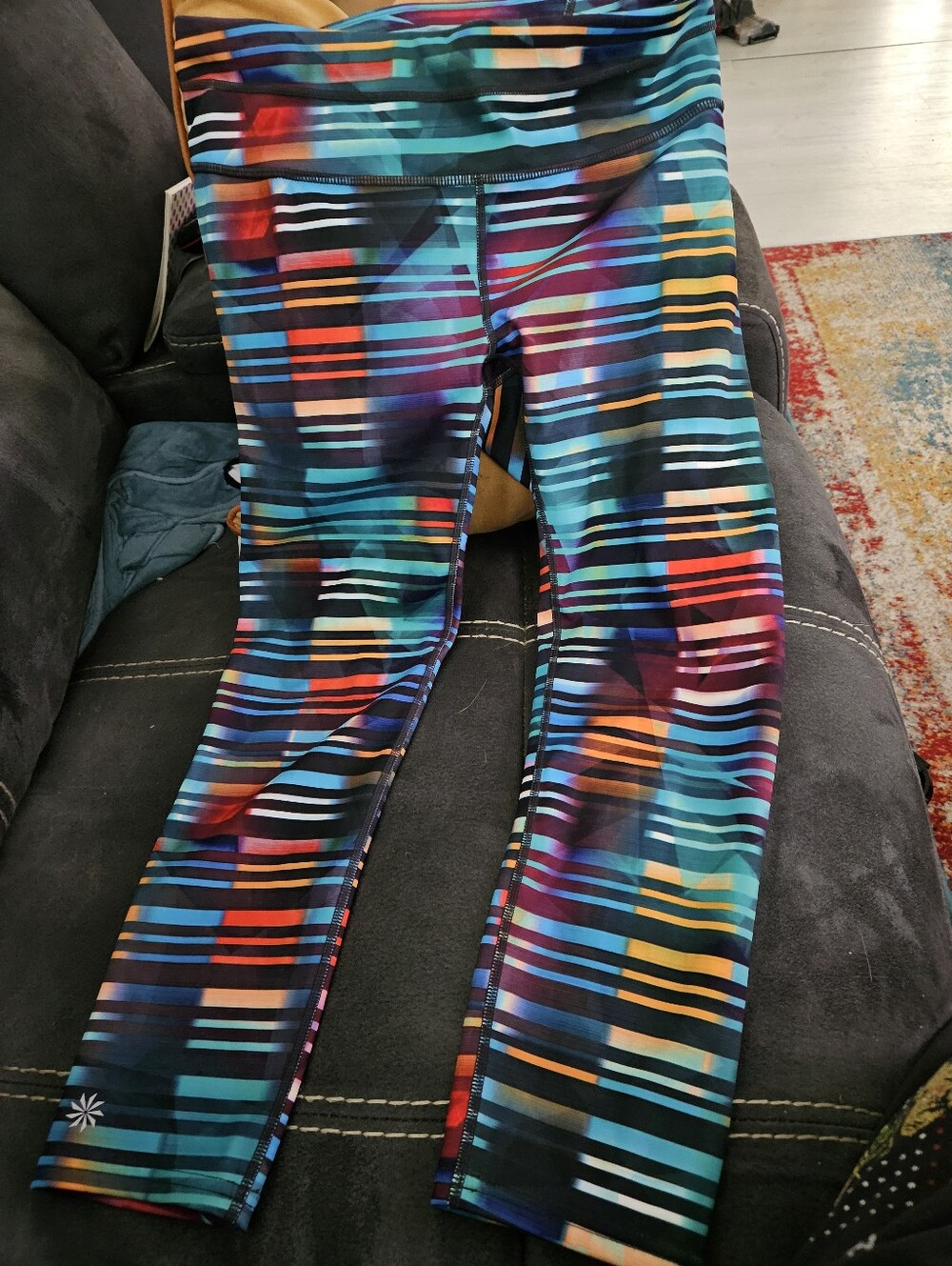 Athleta Sonar Capri Leggings Laser Beam Rainbow Stripe Cropped Yoga Pants Size S